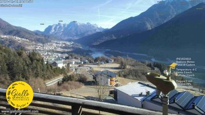 immagine della webcam nei dintorni di Campolongo di Cadore: webcam Pieve di Cadore
