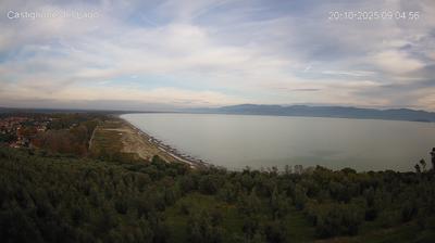immagine della webcam nei dintorni di Montepulciano Stazione: webcam Castiglione del Lago