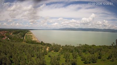 immagine della webcam nei dintorni di Montepulciano Stazione: webcam Castiglione del Lago
