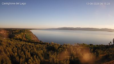 immagine della webcam nei dintorni di Passignano sul Trasimeno: webcam Castiglione del Lago