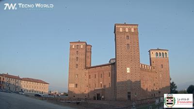 immagine della webcam nei dintorni di Salmour: webcam Fossano