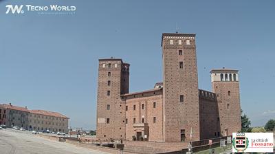 immagine della webcam nei dintorni di Salmour: webcam Fossano