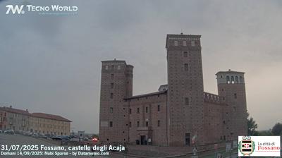 immagine della webcam nei dintorni di Cuneo Levaldigi: webcam Fossano