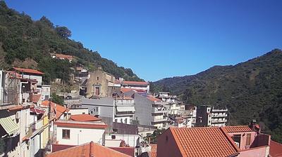 immagine della webcam nei dintorni di Giardini-Naxos: webcam Mandanici