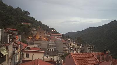 immagine della webcam nei dintorni di Reggio Aeroporto dello Stretto: webcam Mandanici