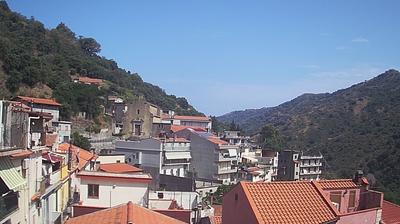 immagine della webcam nei dintorni di Barcellona Pozzo di Gotto: webcam Mandanici