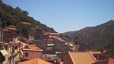 immagine della webcam nei dintorni di Barcellona Pozzo di Gotto: webcam Mandanici