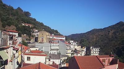 immagine della webcam nei dintorni di Barcellona Pozzo di Gotto: webcam Mandanici