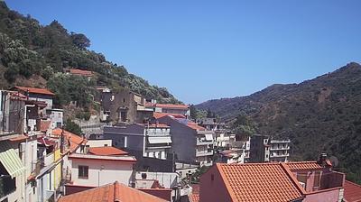 immagine della webcam nei dintorni di Etna: webcam Mandanici