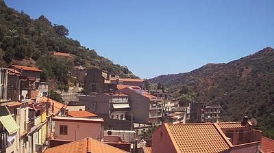immagine della webcam nei dintorni di Castanea delle Furie: webcam Mandanici