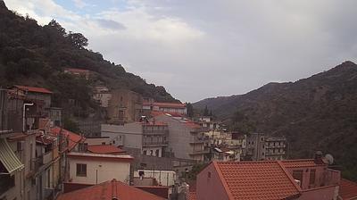 immagine della webcam nei dintorni di Reggio Calabria: webcam Mandanici