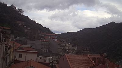 immagine della webcam nei dintorni di Santa Teresa di Riva: webcam Mandanici