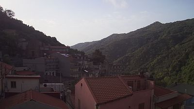 immagine della webcam nei dintorni di Torre Faro: webcam Mandanici