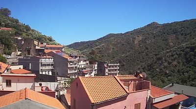 immagine della webcam nei dintorni di Taormina: webcam Mandanici