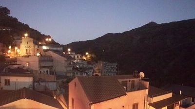 immagine della webcam nei dintorni di Barcellona Pozzo di Gotto: webcam Mandanici