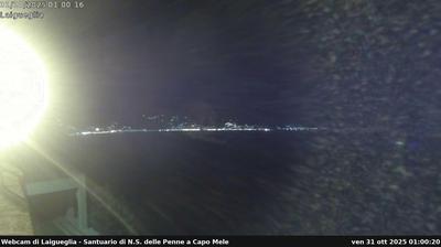 immagine della webcam nei dintorni di Imperia: webcam Marina Di Andora