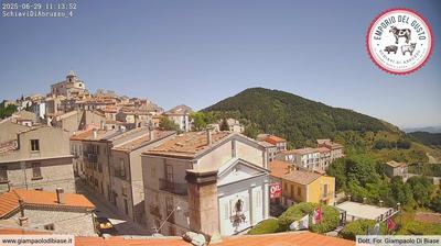 Preview delle webcam di Schiavi di Abruzzo › Nord-Est: Schiavi di - centro storico