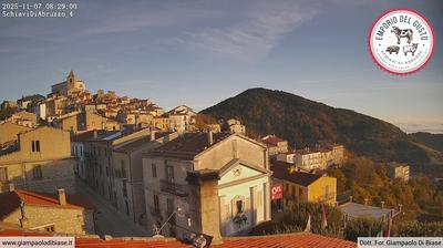 immagine della webcam nei dintorni di Pescopennataro: webcam Schiavi di Abruzzo