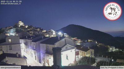 immagine della webcam nei dintorni di Acquaviva d'Isernia: webcam Schiavi di Abruzzo