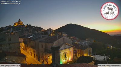 immagine della webcam nei dintorni di San Salvo: webcam Schiavi di Abruzzo