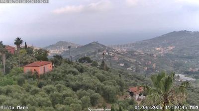 immagine della webcam nei dintorni di Porto Maurizio: webcam Dolcedo