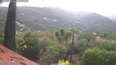 immagine della webcam nei dintorni di Diano Marina: webcam Badalucco