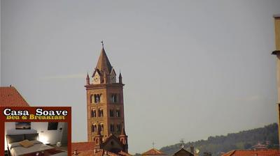 immagine della webcam nei dintorni di Cerretto Langhe: webcam Alba