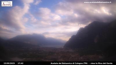 immagine della webcam nei dintorni di Nogaredo: webcam Tenno