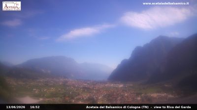 immagine della webcam nei dintorni di Monte Bondone: webcam Tenno