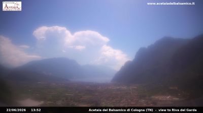 immagine della webcam nei dintorni di Brentonico: webcam Tenno