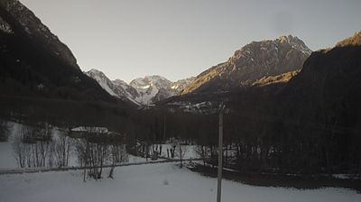 immagine della webcam nei dintorni di Crissolo Pian della Regina: webcam Acceglio