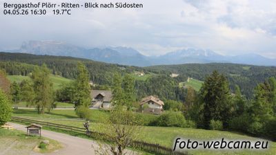 immagine della webcam nei dintorni di Appiano sulla Strada del Vino: webcam Altopiano di Renon