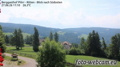 immagine della webcam nei dintorni di Caldaro sulla Strada del Vino: webcam Altopiano di Renon