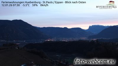 immagine della webcam nei dintorni di Cortaccia sulla Strada del Vino: webcam Appiano sulla Strada del Vino