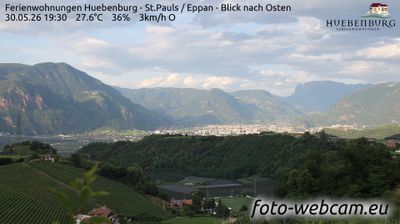 immagine della webcam nei dintorni di San Genesio Atesino: webcam Appiano sulla Strada del Vino