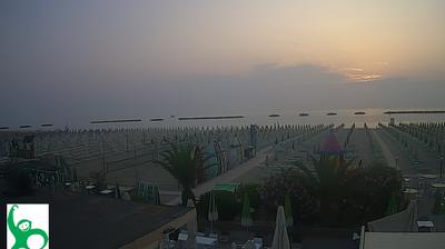 Preview delle webcam di Cesenatico › Nord-Est: Bagno Venezia 56 Cesenatico - Venice Beach Club