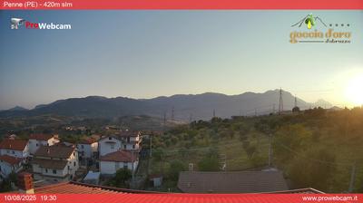 immagine della webcam nei dintorni di Silville: webcam Penne
