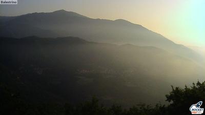 immagine della webcam nei dintorni di Finale Ligure: webcam Balestrino
