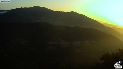 immagine della webcam nei dintorni di Campochiesa: webcam Balestrino