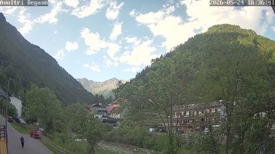 immagine della webcam nei dintorni di Dosoledo: webcam Forni Avoltri