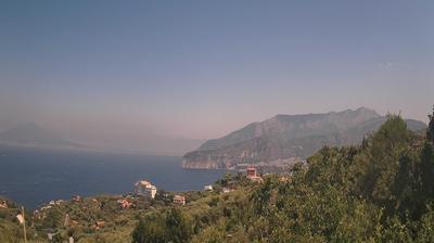 immagine della webcam nei dintorni di Anacapri: webcam Sant'Agata sui Due Golfi