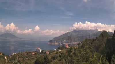 immagine della webcam nei dintorni di Anacapri: webcam Sant'Agata sui Due Golfi