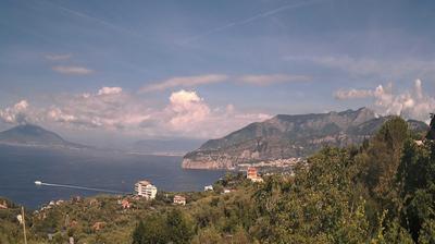 immagine della webcam nei dintorni di Capri: webcam Sant'Agata sui Due Golfi