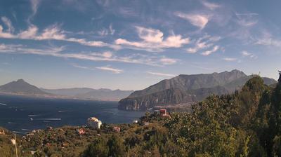 immagine della webcam nei dintorni di Pimonte: webcam Massa Lubrense