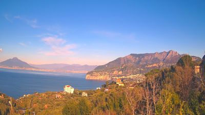 immagine della webcam nei dintorni di Sorrento: webcam Massa Lubrense