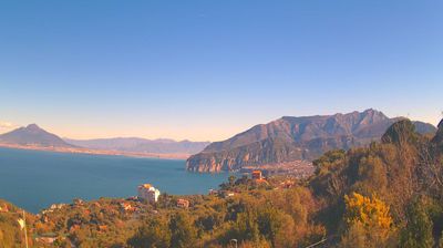 immagine della webcam nei dintorni di Pimonte: webcam Massa Lubrense