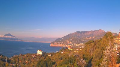 immagine della webcam nei dintorni di Capri: webcam Massa Lubrense