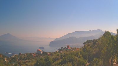 immagine della webcam nei dintorni di Torre del Greco: webcam Massa Lubrense