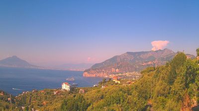 immagine della webcam nei dintorni di Torre del Greco: webcam Massa Lubrense