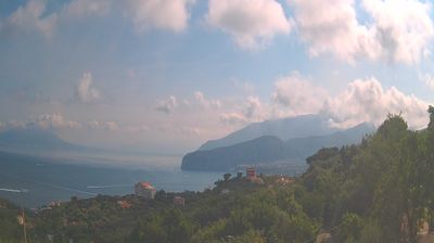 immagine della webcam nei dintorni di Vettica: webcam Massa Lubrense